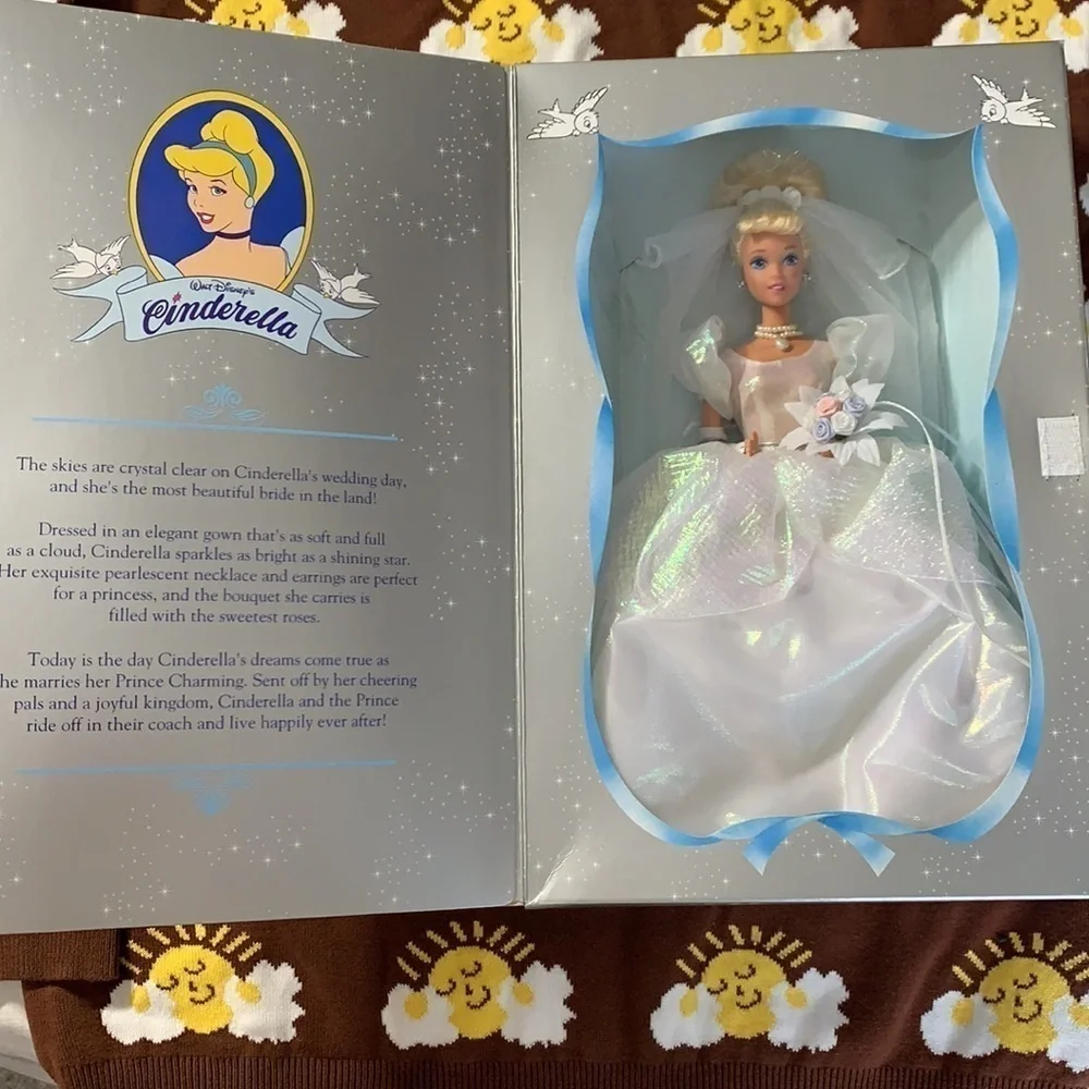 NIB Disney Mattel 45th Anniversary Wedding Cinderella 1995 Barbie doll blonde